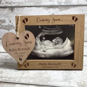 photo frame pregnancy announcement