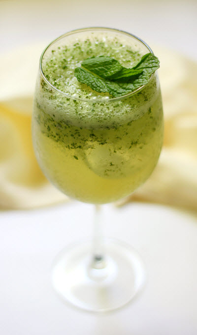 frosty coconut green tea mocktail